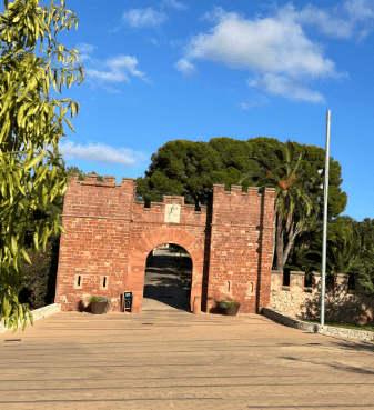 EL CAPÓ PUJA AL CASTELL